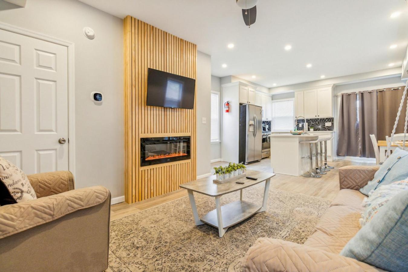 Next To Convention Center, Dave And Busters And Shops With Parking Holiday home Atlantic City